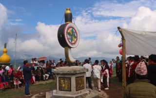 नेपालकै पहिलो सरकारी बजेटमा निर्मित खुर्पेटो प्रतिमा खोटाङमा स्थापना