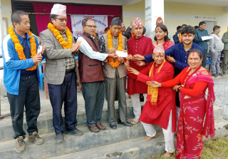 स्वर्गीय आमाको स्मृतिमा नगरप्रमुख भट्टराईद्वारा अक्षयकोष स्थापना